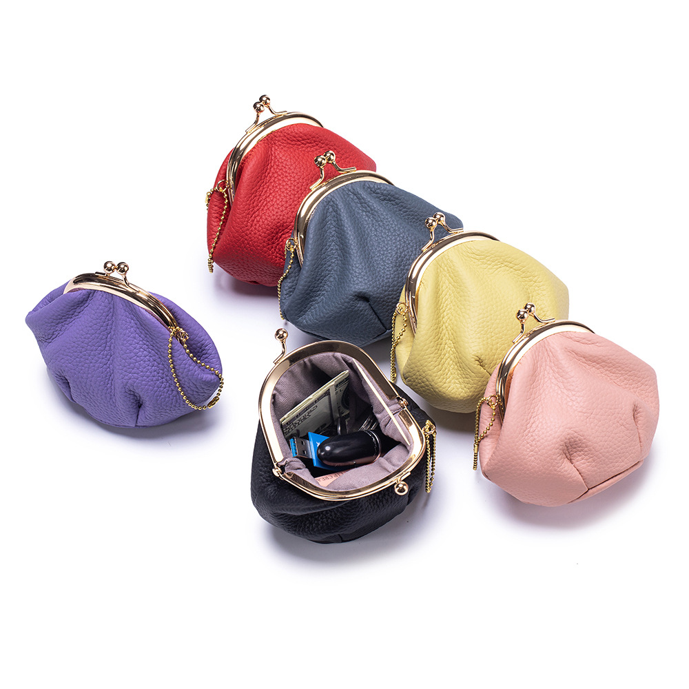 탑 그레인 페블드 가죽 키스락 동전 지갑, 골드 체인이 - Women Bags Premium Brands 리뷰 및 가격